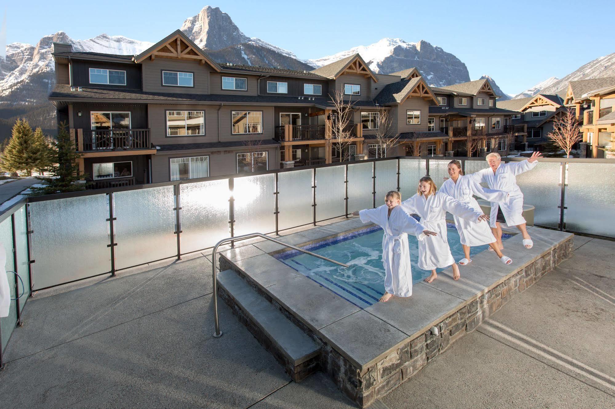 Copperstone Resort By Clique Canmore Esterno foto