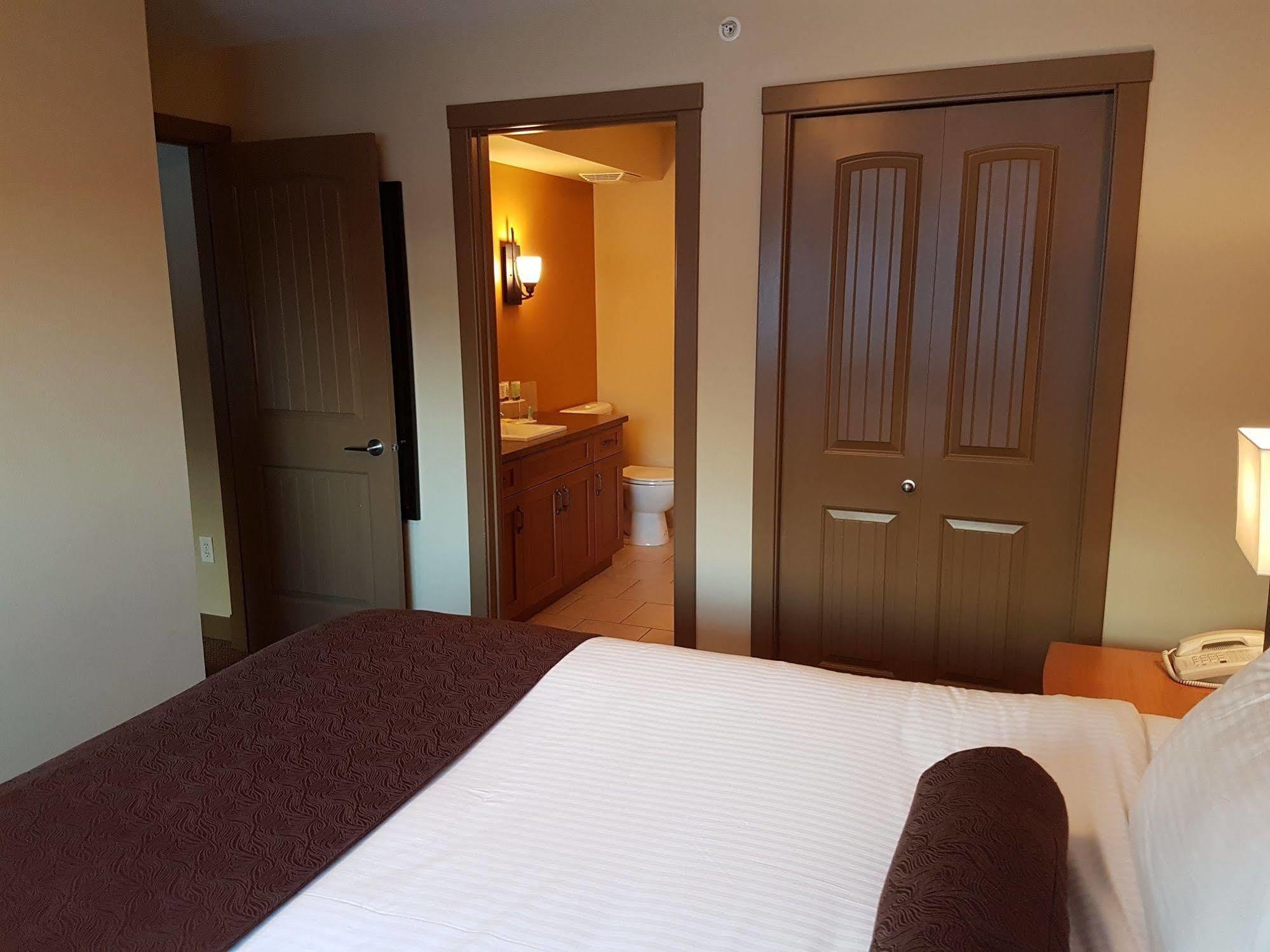 Copperstone Resort By Clique Canmore Esterno foto